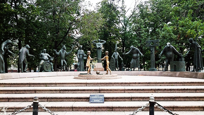 Дети - жертвы пороков взрослых Памятник в Москве Дети - жертвы пороков взрослых