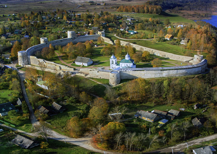 Старый Изборск. Псковская область - достопримечательности Старый Изборск